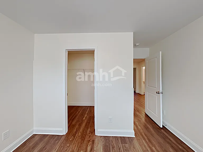 1130 Bentley Park Dr — Photo 29