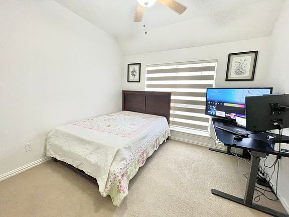 3rd image of 9729 Windy Hollow Dr