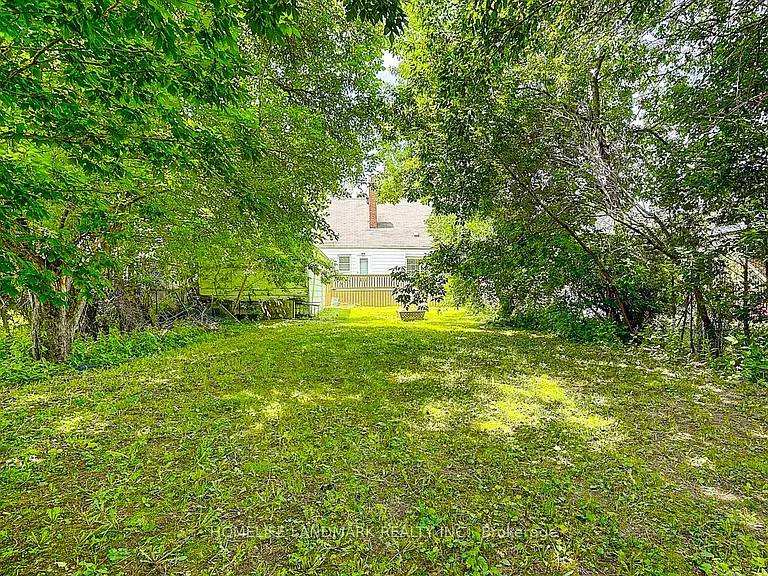 335 Willowdale Ave — Photo 9