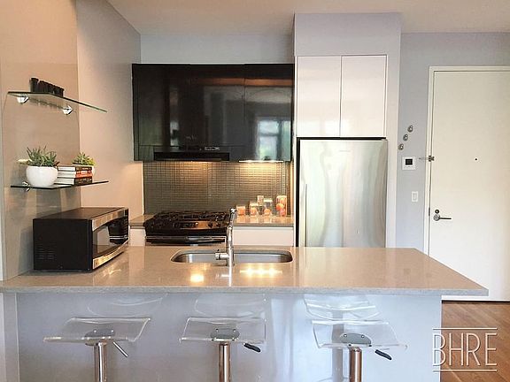 4th image of 1124 Bedford Ave #2I