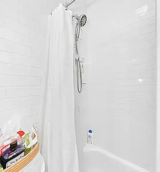 238 E 33rd St #33 — Photo 5