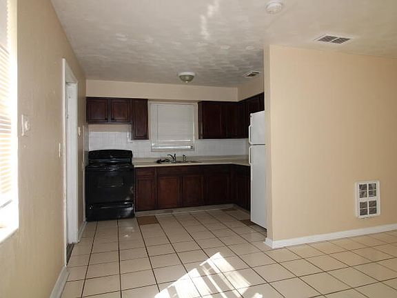 4th image of 1244 W 23rd Street