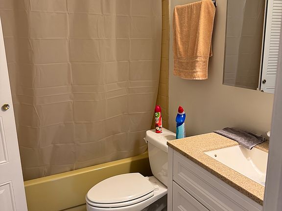 4th image of 154 Cross Slope Ct Unit A
