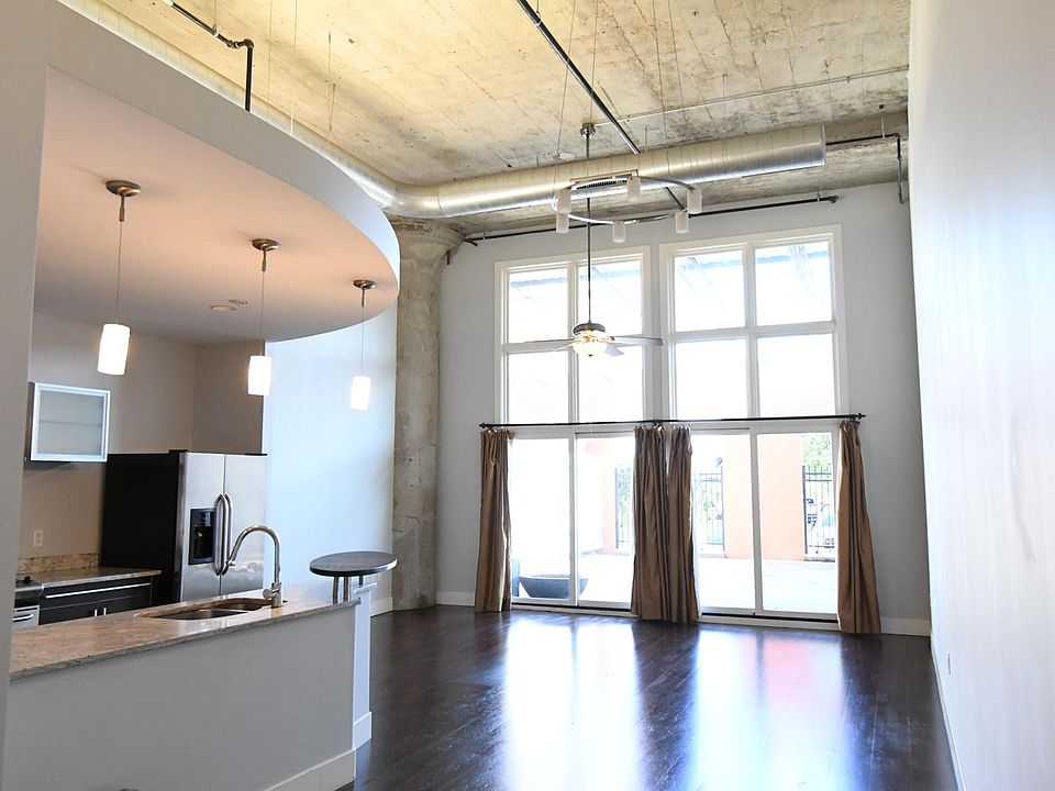 1st image of 4100 Forest Park Ave #115