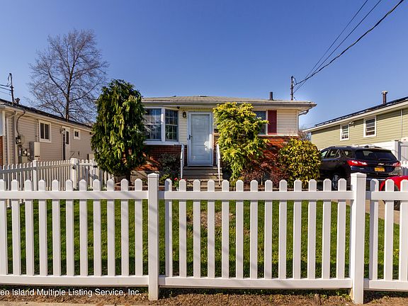 2nd image of 171 Arlington Pl
