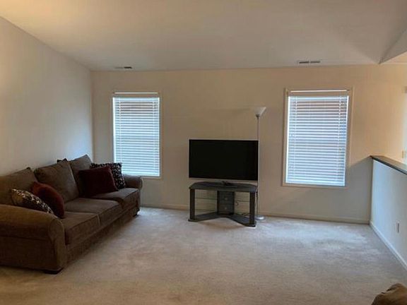 2nd image of 3938 Stanton Hall Pkwy