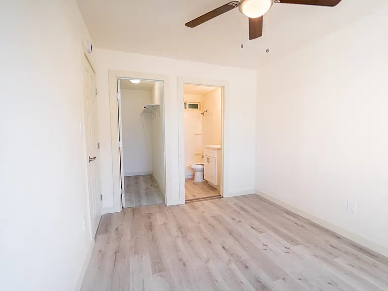 235 Civic Center Dr #6 — Photo 11