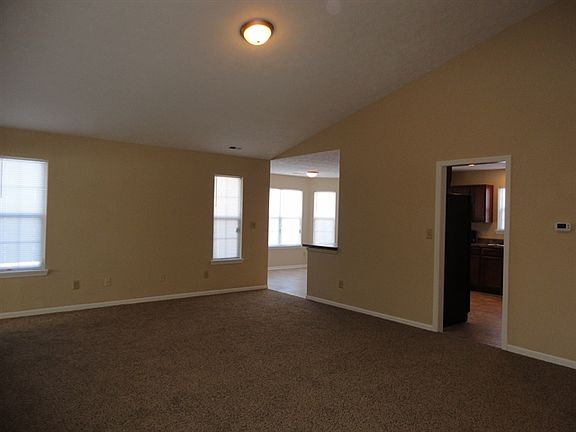 3rd image of 440 E Quail Wood Ln