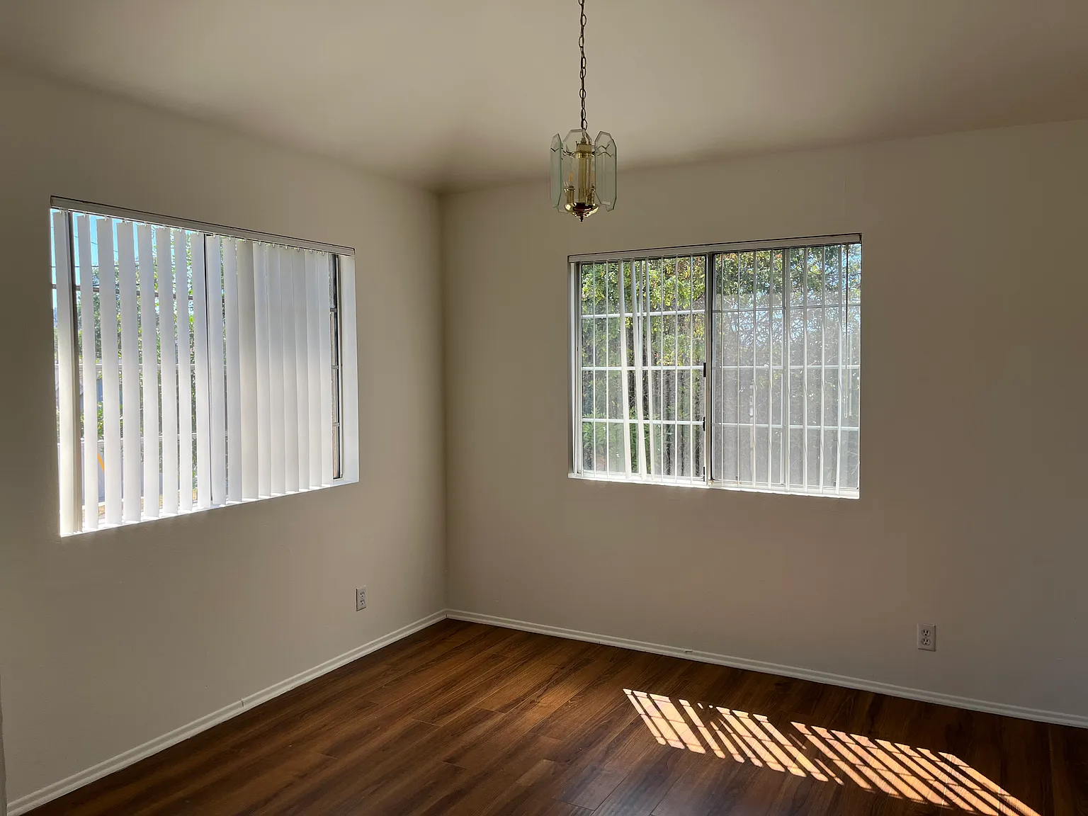 2 bed, $3,200 — Photo 2