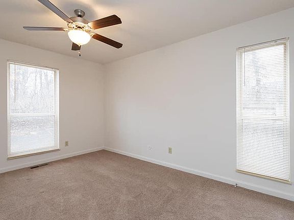 3rd image of 9865 Beirut Dr APT 101