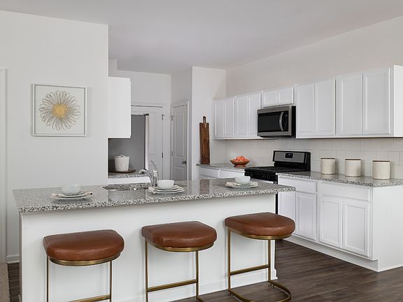 Brookview - Thompson Interior Image 1