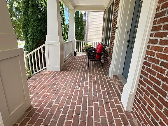 2nd image of 22704 Broadway Ave