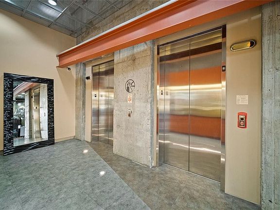 4th image of 221 Market St Unit 204