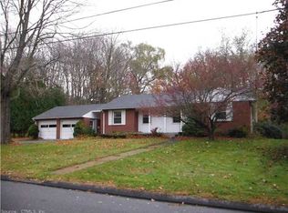 11 Ox Hill Ln, Norwich, CT 06360