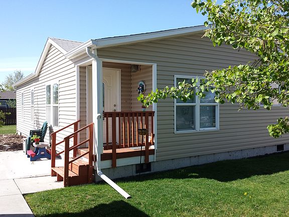 2nd image of 802 Golden West Dr