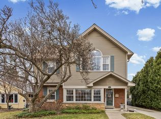 311 Neva Ave, Glenview, IL 60025