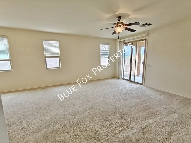 12163 N Meditation Dr — Photo 11