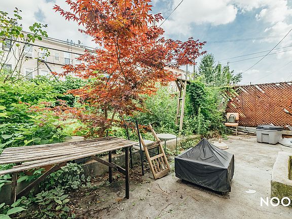 2nd image of 1498 De Kalb Ave #1L