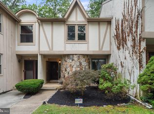 628 Jaeger Ct, Sicklerville, NJ 08081