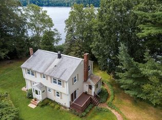 34 Baker St, Halifax, MA 02338