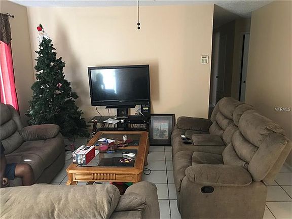 4th image of 4821 Southold St #2