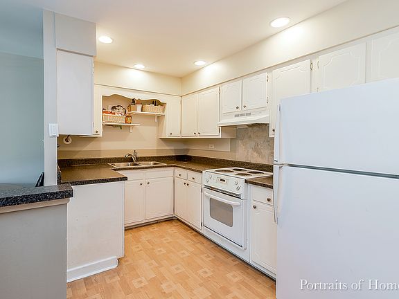 4th image of 4250 Saratoga Ave APT 207