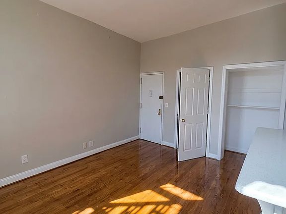 5th image of 1501 Broadway APT 3R