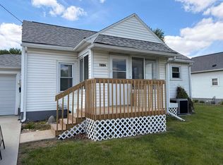 1224 6th St, Jesup, IA 50648