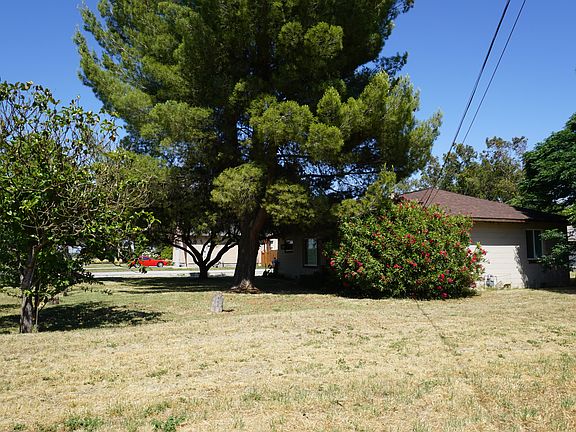 5th image of 3485 Hilary Ave