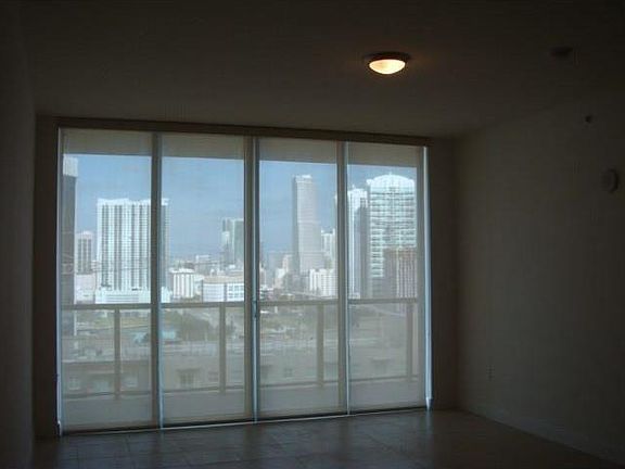 5th image of 1111 SW 1st Ave APT 2122