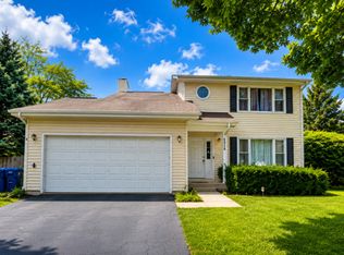 5316 Cypress Cir, Gurnee, IL 60031