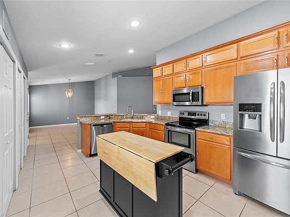 4th image of 9048 TRIANGLE PALM LN #1105