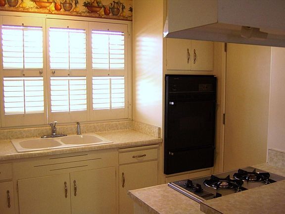 5th image of 500 W Clarendon Ave