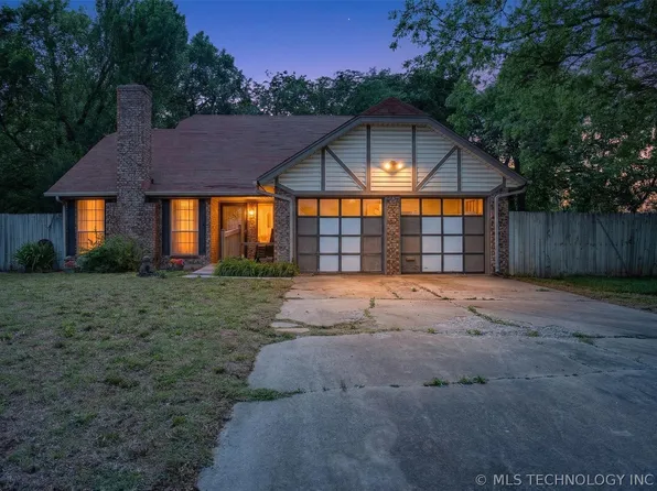 1031 S Brookview Ln, Mustang, OK 73064