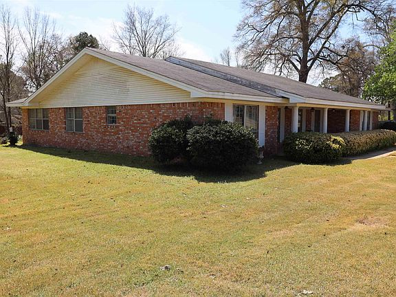 4th image of 307 W 4th