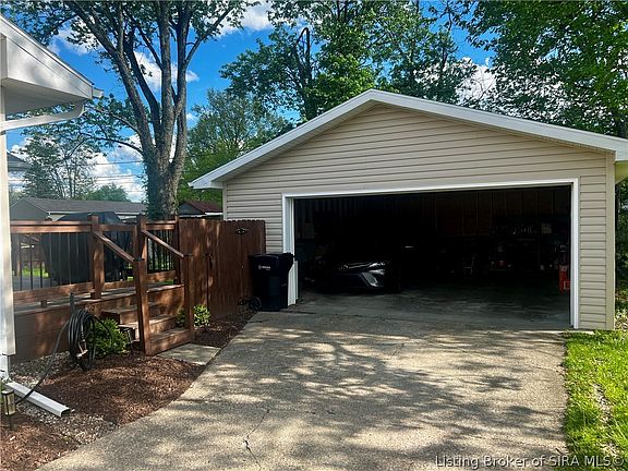 2nd image of 321 Highland Drive