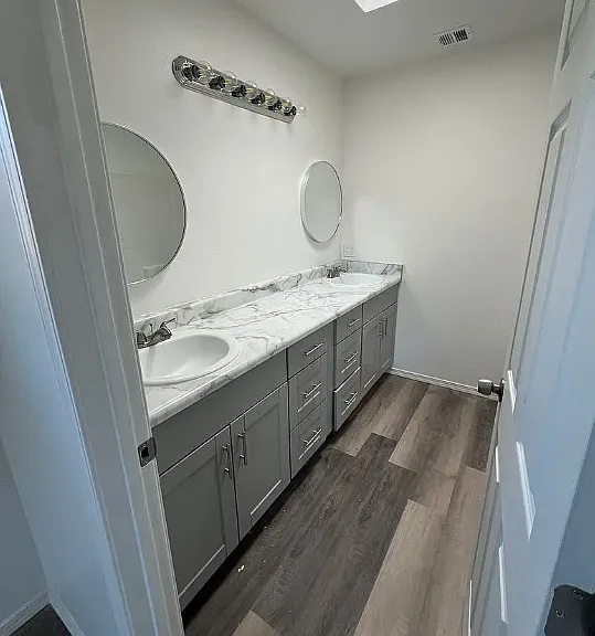 1621 N Center St #2 — Photo 6
