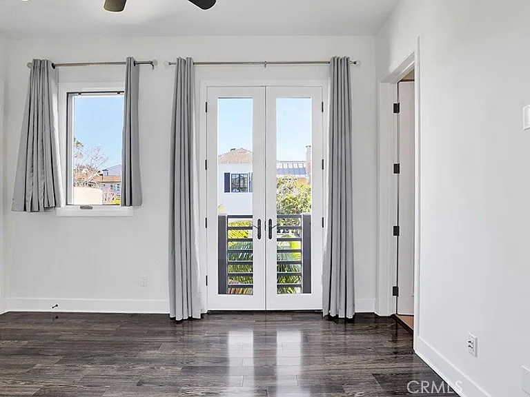243 Poppy Ave — Photo 33