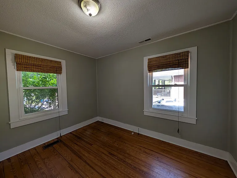 100 Gibbs St — Photo 10