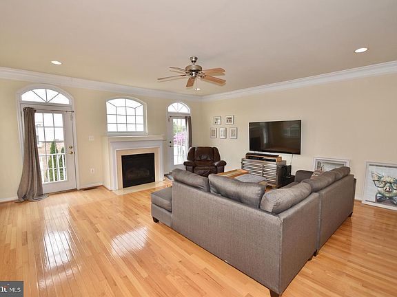 4th image of 7006 Little Thames Dr