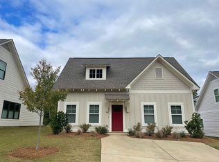 1376 Shades Ter, Birmingham, AL 35210