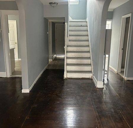 4th image of 301 Hillside Rd