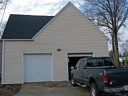 Newly Renovated Garage