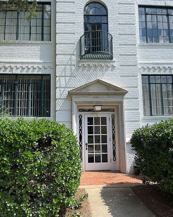 1st image of 1700-E1 N Elm St
