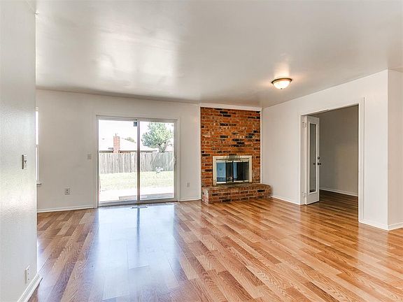 5th image of 821 NW 115th St
