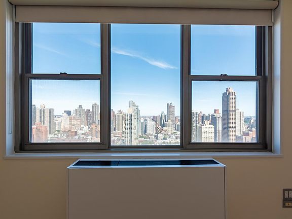2nd image of 301 E 79th St APT 33E