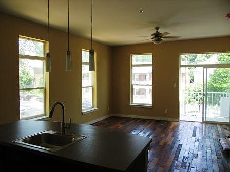 3rd image of 1000 Porter St APT 2