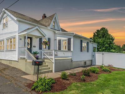 51 Maplehurst Ave, East Longmeadow, MA, 01028