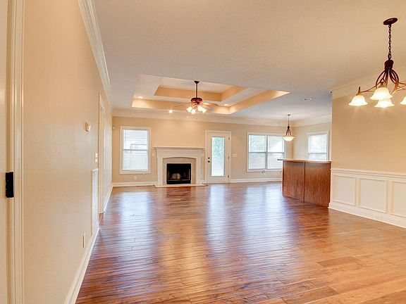 5th image of 1173 Country Fields Ln