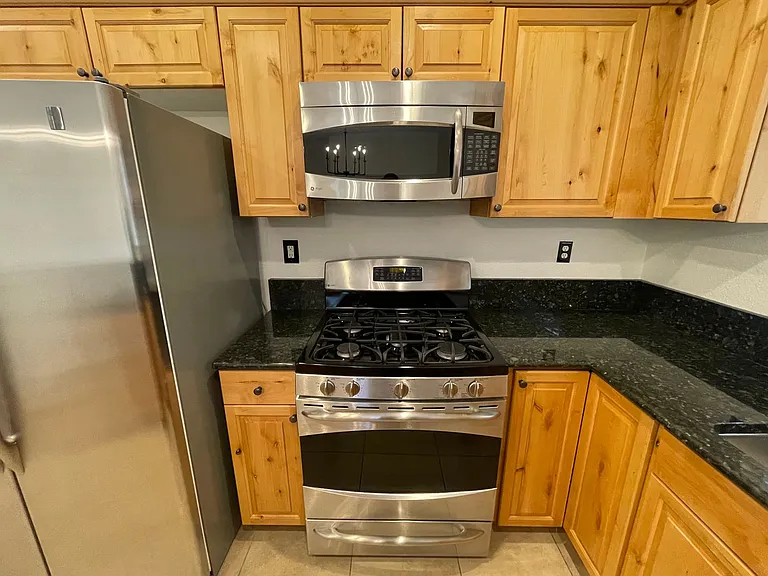 3720 Coastal St — Photo 5